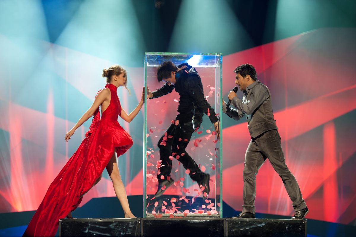 https://eurasianhub.files.wordpress.com/2013/05/farid-mammadov-eurovision-2013-second-rehearsal.jpg